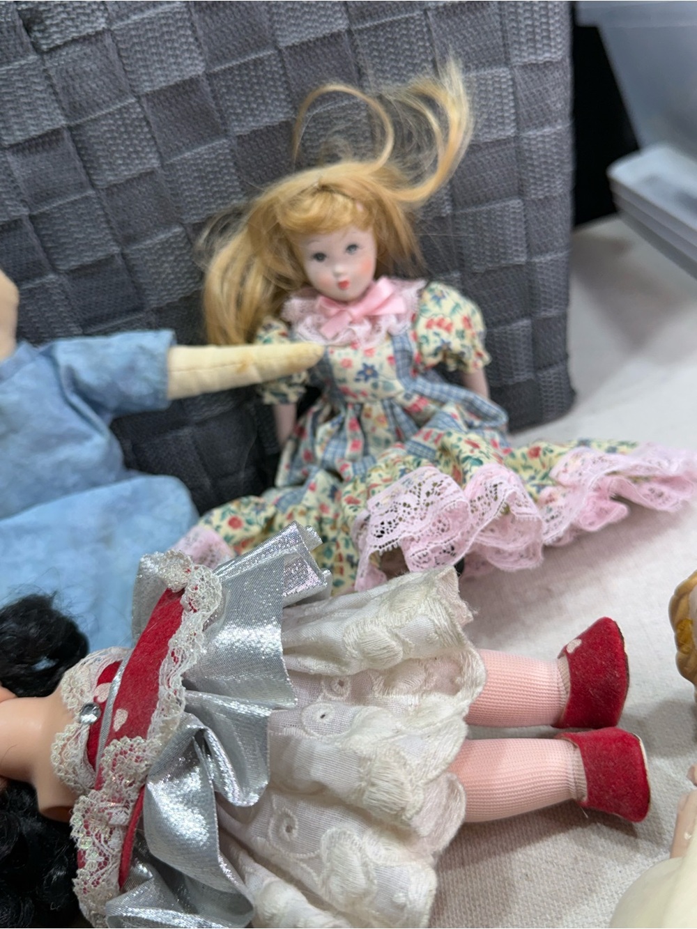 Box of Assorted Dolls and Clothing - Blue, White, Cream, Red, Black - Picture 4 of 14